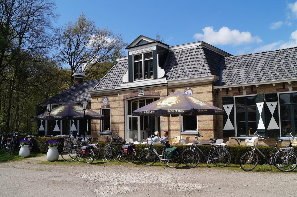 Hotel Restaurant 'De Oorsprong' Sint Nicolaasga Bagian luar foto